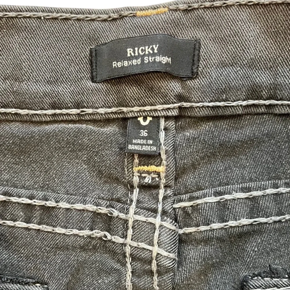 True Religion Ricky Relaxed Straight Big T Grey Shores‎ Wash Jeans 36x34 NEW